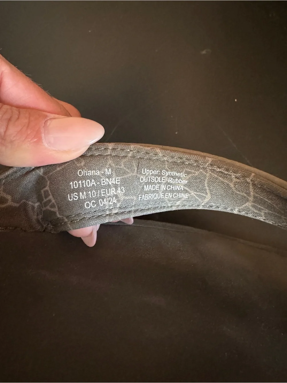 OluKai leather thong